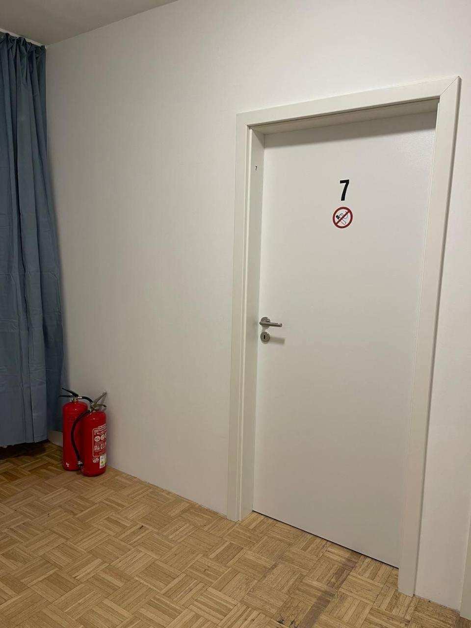 Shared Apartment At Heumarkt, City Center Kolín nad Rýnem Exteriér fotografie